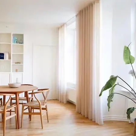 Apartmán Luxury By The Lakes In Cph Center
