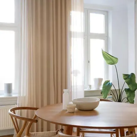 Luxury By The Lakes In Cph Center